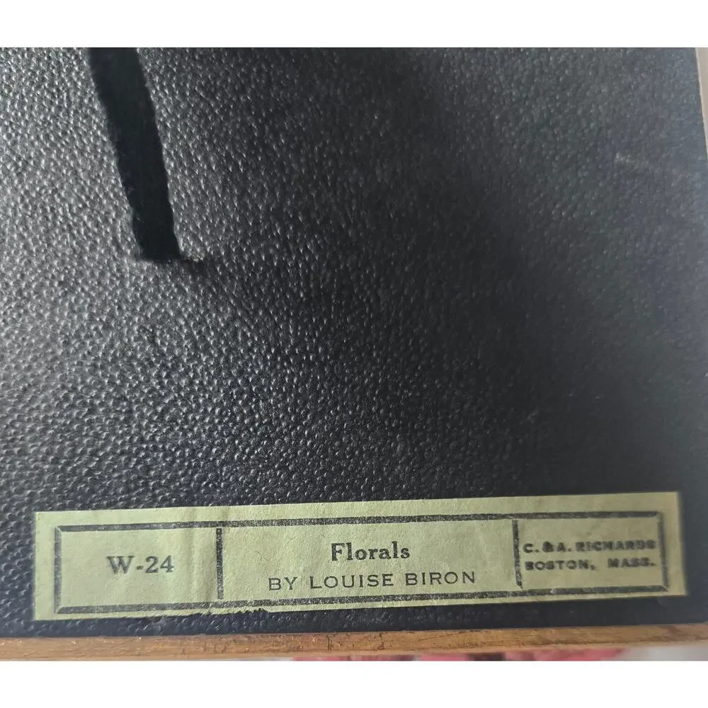 Vintage Gold Set of Two Flowers/Botanical in Vase Louise Biron picture W-21 - Picture 5 of 6